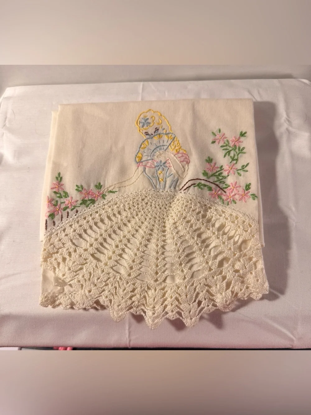 Vtg Southern Belle Crinoline Lady Embroidered Pillowcase Hand Crochet Lace EUC
